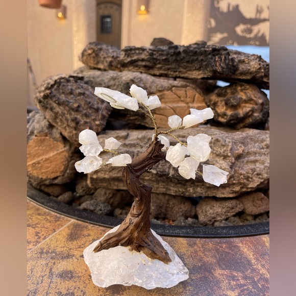 Other - Clear Quartz Tree